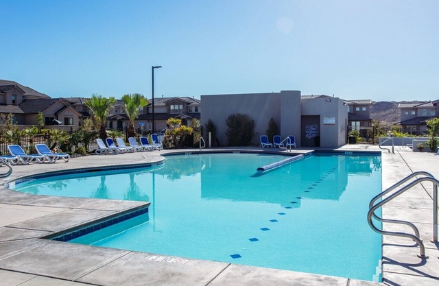 Southern Comfort-Pool! Hot Tub!