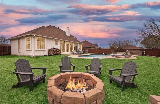 Southern Living At Its Best-Pool, BBQ (30+ Nights)