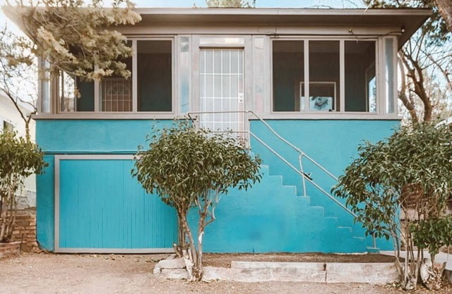 Southwest Stunner with Large Screened In Porch