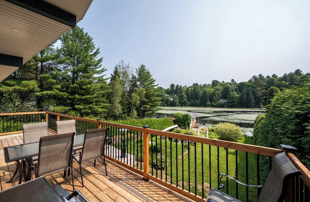 Spa, Sauna, and lakeside! Fireplace & BBQ, relaxation guaranteed in Zénitude ✨