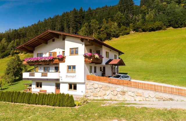 Spacious apartment close to the ski area