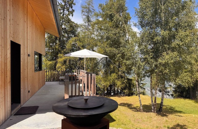 Spacieux Chalet Neuf Décoré Avec Soins