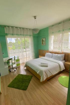 spacieux villa avec terasse centre harhoura