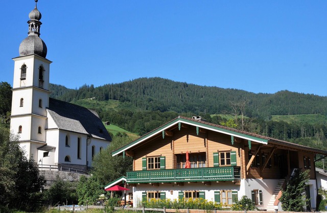 Spacious holiday loft in the middle of the mountaineering village of Ramsau! Central and quiet!