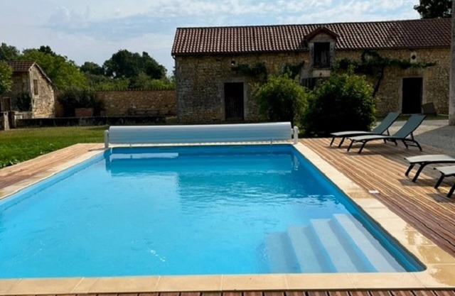 Spacious 19th-century house with private pool, AC, park, and modern amenities in Dordogne countryside
