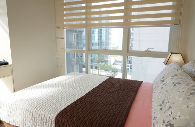 Spacious 1BR Home with Netflix and *Beach Access