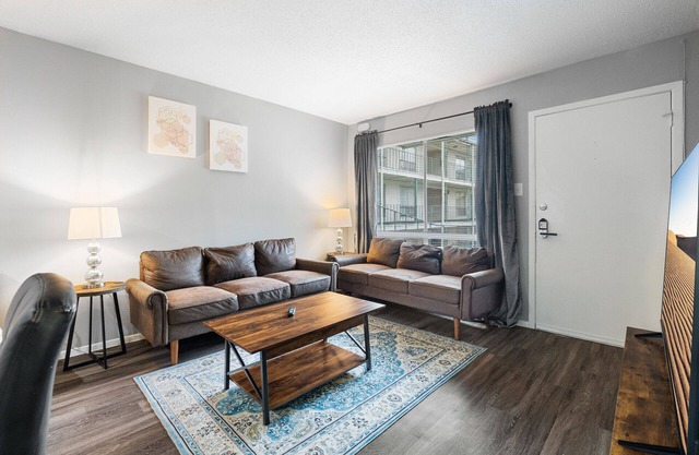 Spacious 1BR in Hydepark Austin 6437