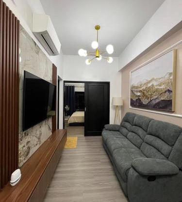 Spacious 1BR with Panoramic Views