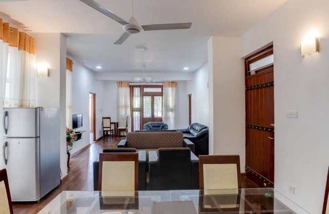 Spacious 2-bedroom apartments in beautiful Mount Lavinia with AC, WiFi
