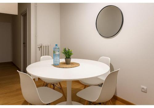 Spacious 2 Bedroom Apartment in Nea Smyrni with Free easy Parking