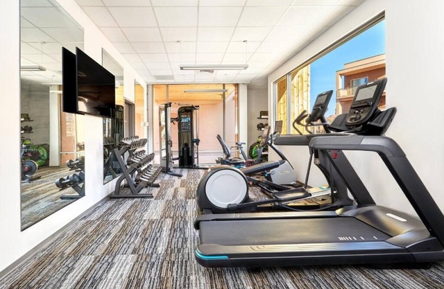 Spacious 2-bedroom condo with AC, WiFi in charming Moab