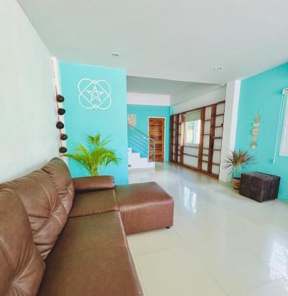 Spacious 2 bedroom house in Hin Kong