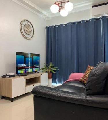 Spacious 2-bedroom condo,Wifi,Netflix,Free Parking