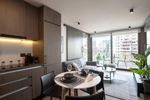 Spacious 2B apartment steps from Escuela Militar