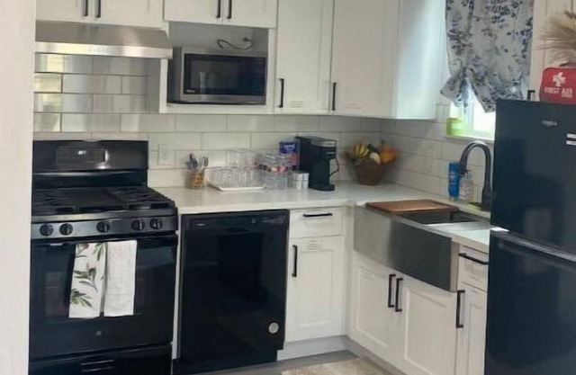Spacious 2BR Home-Near LAX+Beaches+SOFI+Freeways