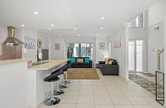 Spacious 3-Bed Home Moments from Beach