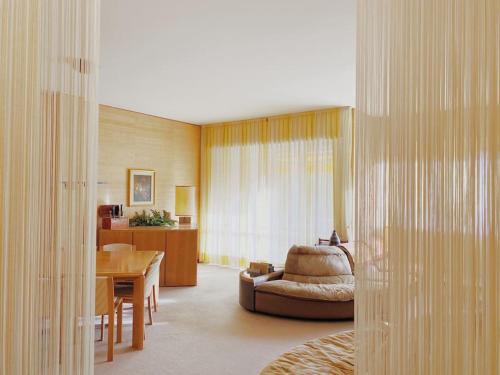 Spacious 3 bdr 2 bath, 5 min from Varese Center