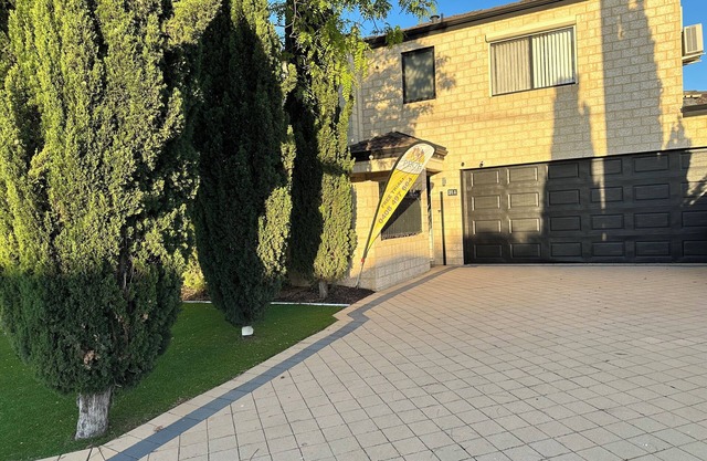 Spacious 3 Bedm,2 Bath, 2 Storey!nNo Extra Guest Fee!