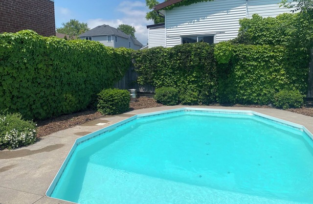 Spacious 3-bedroom Home in Downtown Wellington with in Ground Pool and parking!