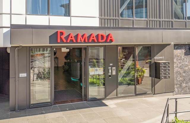 Spacious 3-Bedroom Apartment in Epsom – Next to Westfield Newmarket