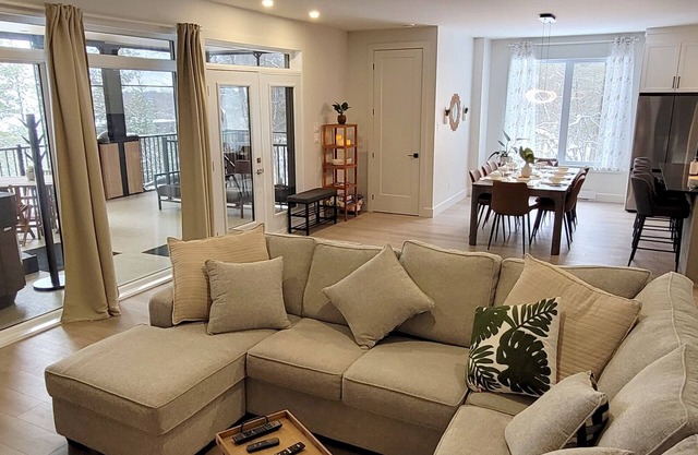 Spacious 3 bedroom condo in the heart of Mount Orford's nature