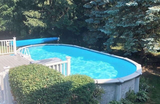 Spacious 3 Bedroom Home Close to Stoney Creek