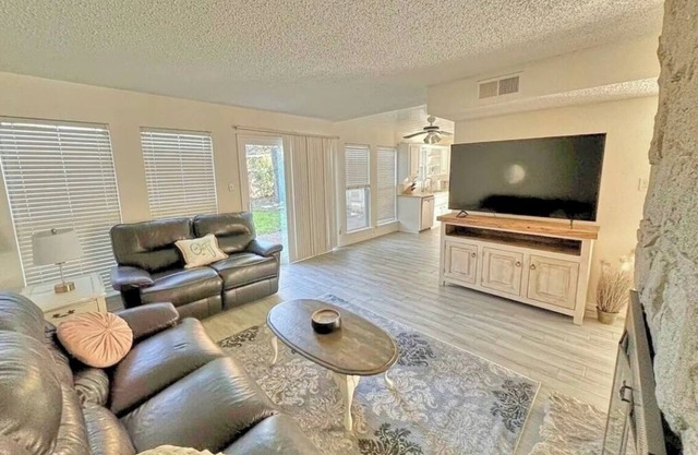 Spacious 3-Bedroom Home, Minutes from AT&T Stadium