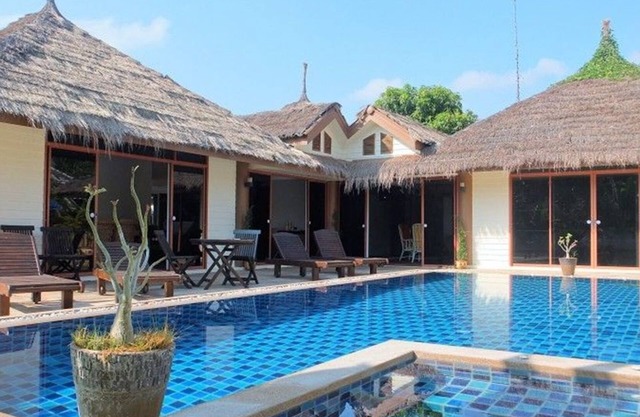 Spacious 3 bedroom pool villa
