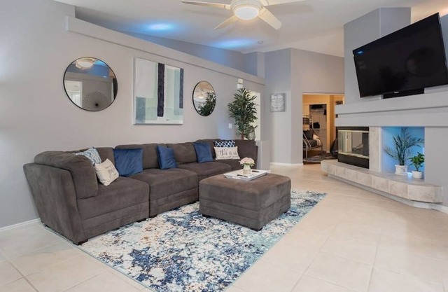 Spacious 3Bd Family Retreat Comfy Beds(Sleeps 11)