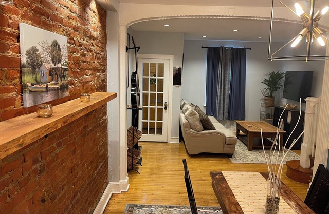 Spacious 3BDRM Home In Pennsport Philadelphia with 3rd floor Deck