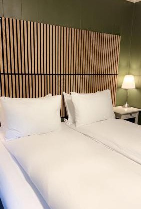 Spacious 3BR Apartment - Fast Wi-Fi - Free Parking - Near Oslo Airport & City - Les Homes