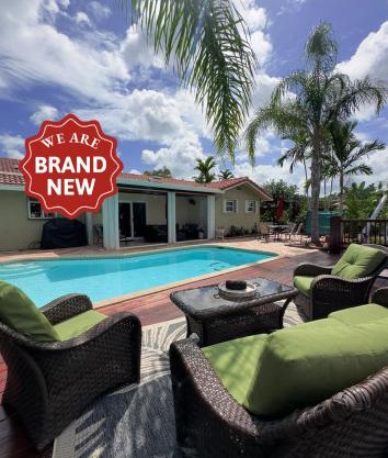 Spacious 3BR Oasis with Private Pool
