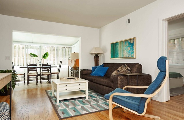 Spacious, 3rooms, beach: 0.2mile, F.Lauderdale