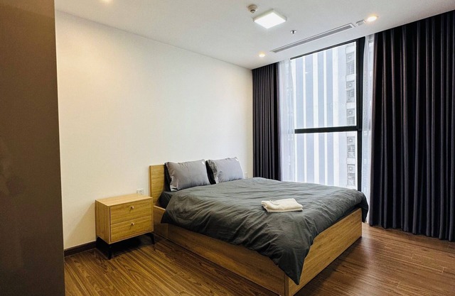 Spacious 4-bedroom apartment in vinhomes skylake enchanting Hà Nội with AC,