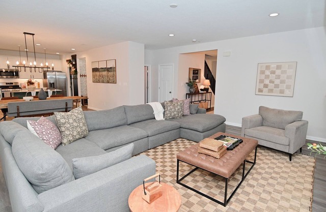 Spacious 4-bedroom house in charming Greenwood with AC, WiFi
