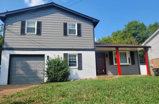 Spacious 4-bedroom house in fantastic Nashville with AC, WiFi Sleeps 14