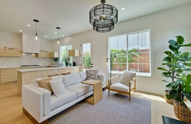 Spacious 4-bedroom house with WiFi and AC in nice San Jose