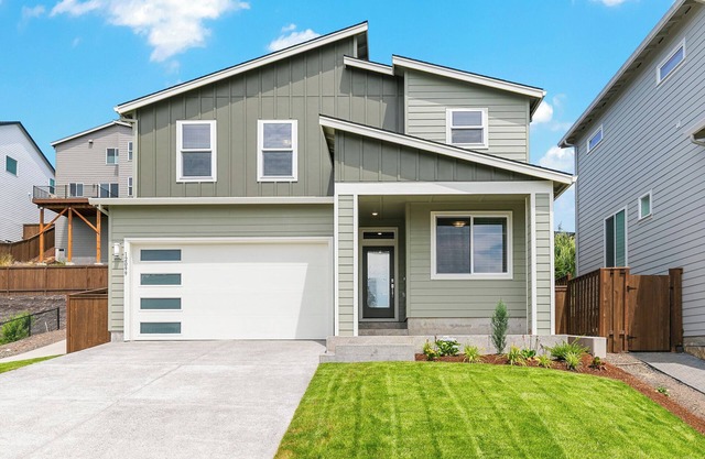 Spacious 4-bedroom house with WiFi and AC in nice Tigard #42375