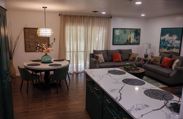 Spacious 4-bedroom house in charming San Antonio with WiFi, AC