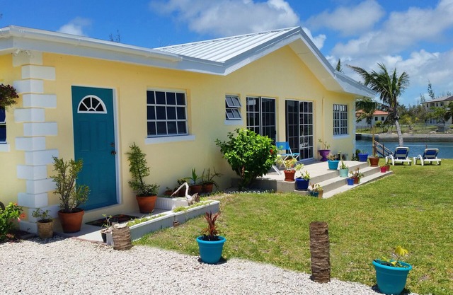 Spacious 4-Bedroom Villa, on a Lovely Waterway, with Beach and Ocean Views