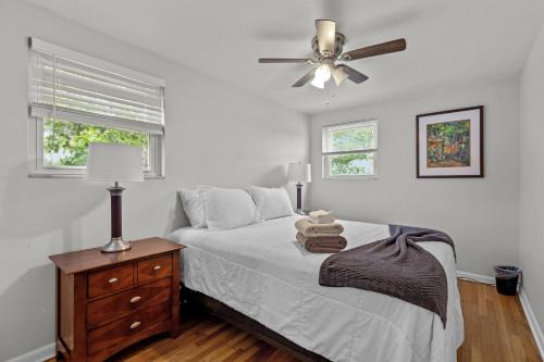 Spacious 4BR Home-Big Yard Huge Driveway