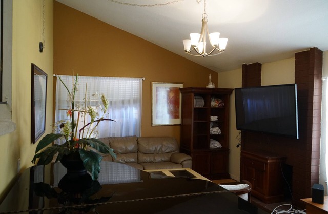 Spacious 5-bedroom house in enjoyable San Jose with WiFi, AC