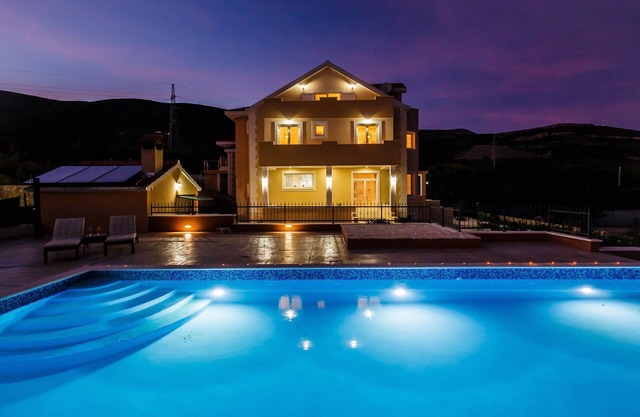 Spacious 5 bedroom villa with swimming pool and beautiful sea views.Villa Kosta