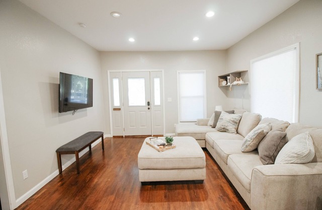 Spacious 5BD Home W Game Room!