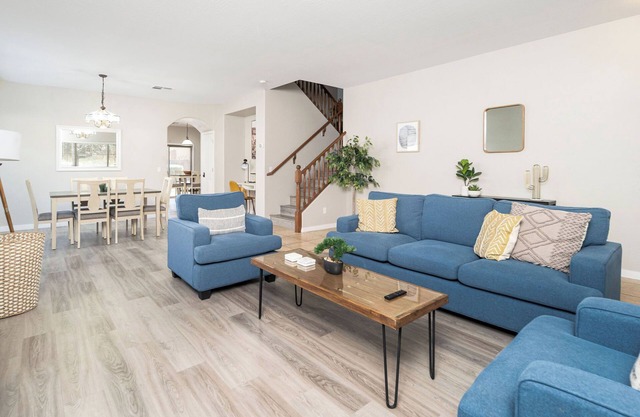 Spacious 6-bedroom 3 Bathroom Entire House in charming Gilbert Sleeps 12