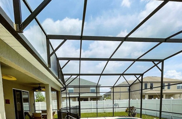 ✨ Spacious 6BR/3BA Home With Pool ✨