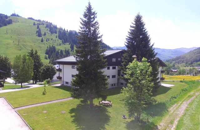 Spacious apartment opposite the slopes