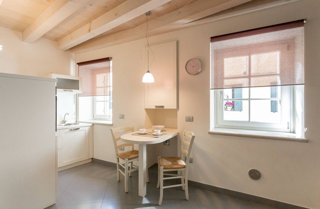 Spacious and accessorized apt between Verona and Valpolicella, Aquardens and Lake Garda