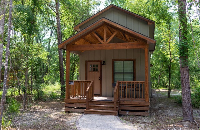 Spacious and cozy, perfect for a family vacation, Two Creeks Crossing Resort