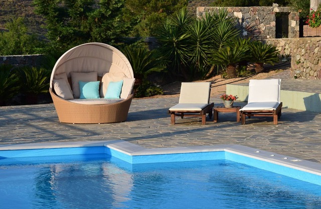 SPACIOUS AND LUXURIOUS VILLA WITH STUNING SEA VIEW